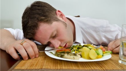 Популярные продукты, из-за которых люди устают