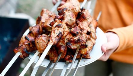Чем вредны и полезны шашлыки