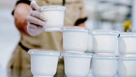 Как влияют на работу сердца молоко и йогурт